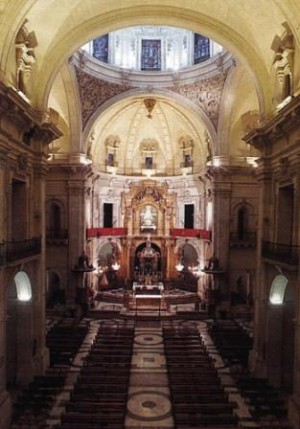 Interior Basílica de Santa María - Elche